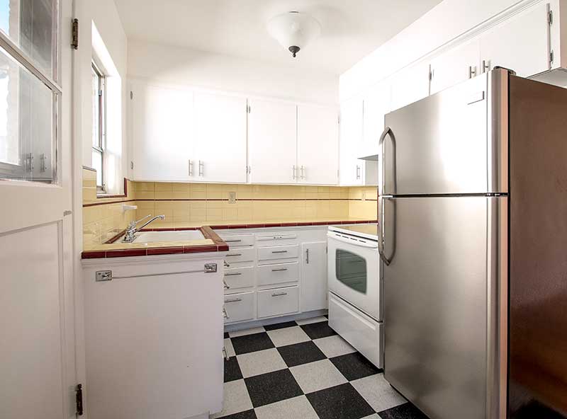 1123 NW 25th kitchen  - NW Portland Rental